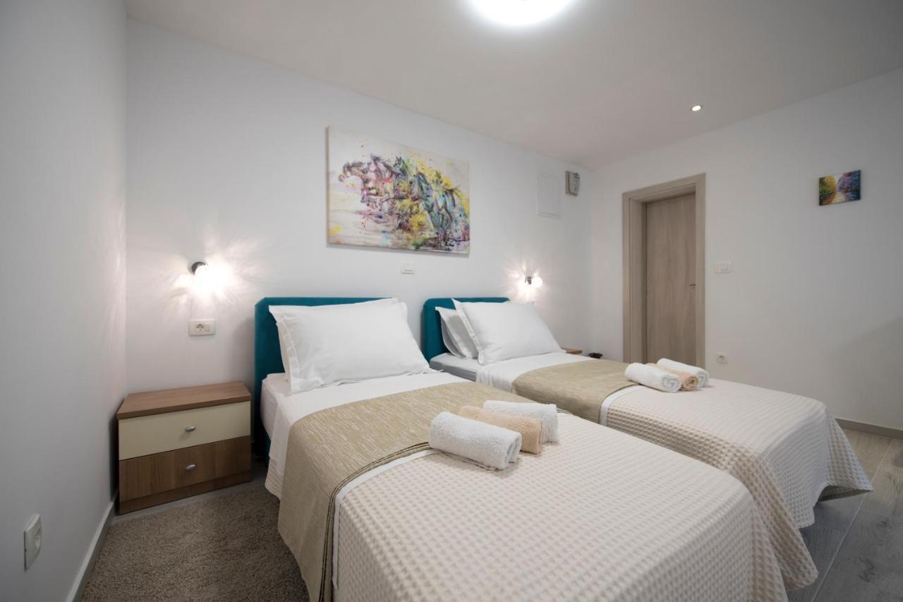 Apartments Maraton スプリト エクステリア 写真